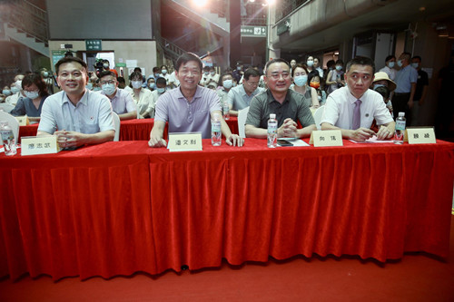 1653879546795319.jpg 第一排2_副本.jpg